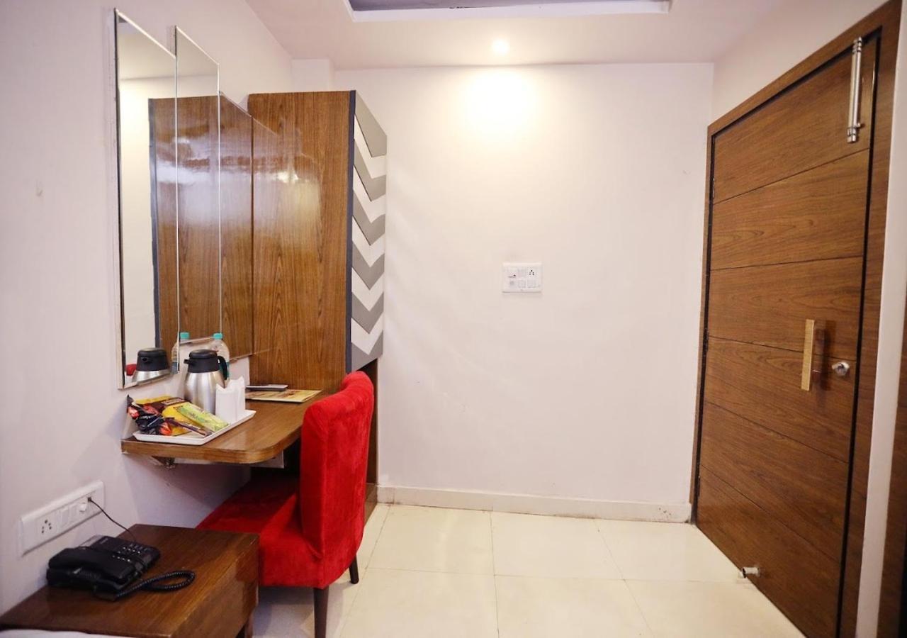 Hotel Jai Balaji, Paharganj, New Delhi Railway Station 外观 照片