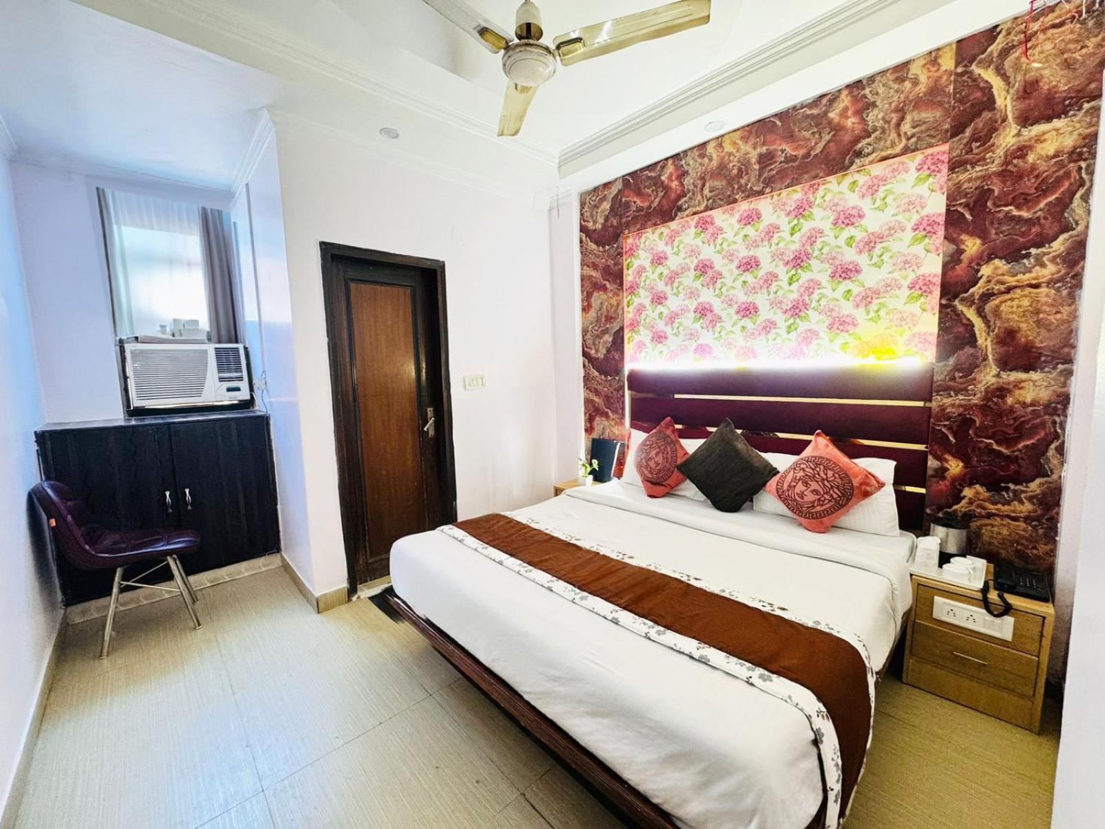 Hotel Jai Balaji, Paharganj, New Delhi Railway Station 外观 照片