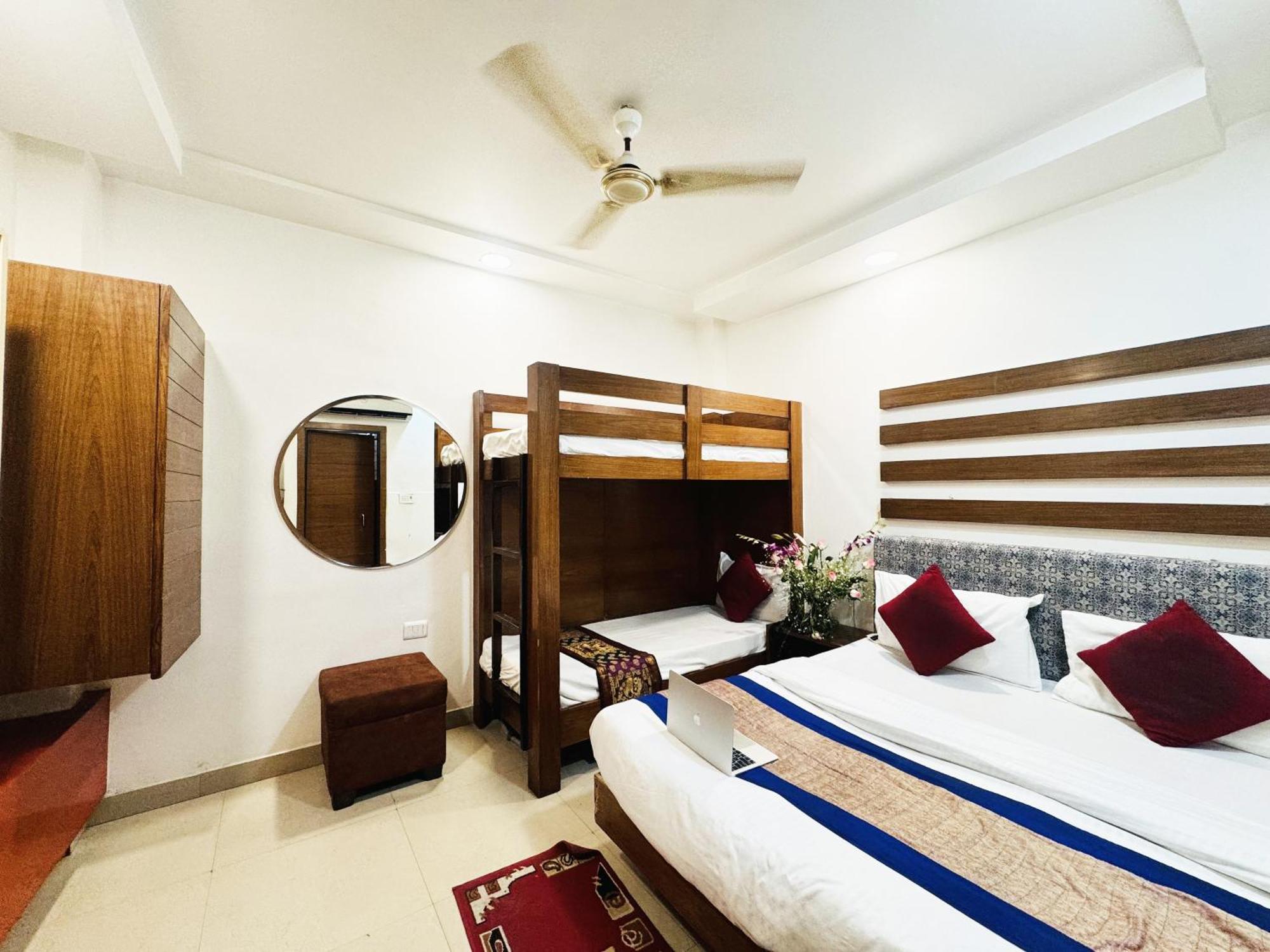 Hotel Jai Balaji, Paharganj, New Delhi Railway Station 外观 照片